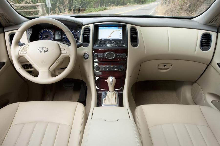  Infiniti EX35 2012 года  (фото 20 из 42)